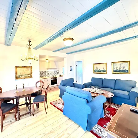 Det Danske Hus - Backbord Apartament